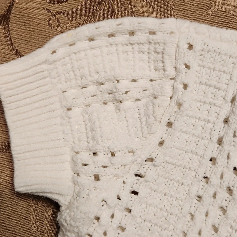 Heart-n-Crush Bolero Sweater White Knit Short Sleeve Size 7/ 8 (SM) - Picture 4 of 7